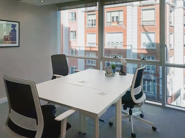 Kantoor te huur in Santander met garage - € 125 (Ref: 9810028)
