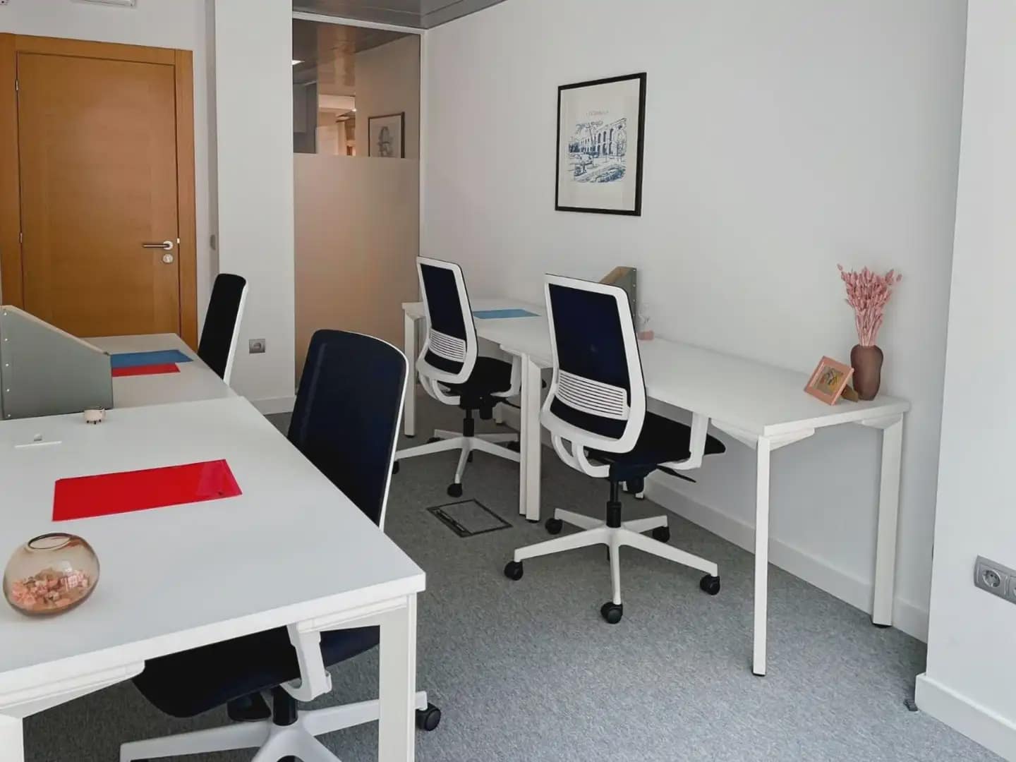 Büro zu vermieten in Santander mit Garage - 829 € (Ref: 9810034)