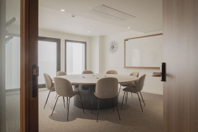 Kantoor te huur in Recoletos, Madrid stad met garage - € 189 (Ref: 9810044)