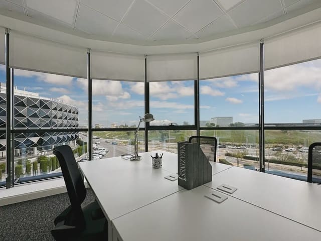 Ufficio da affittare in Valverde, Madrid città con garage - 109 € (Rif: 9810050)