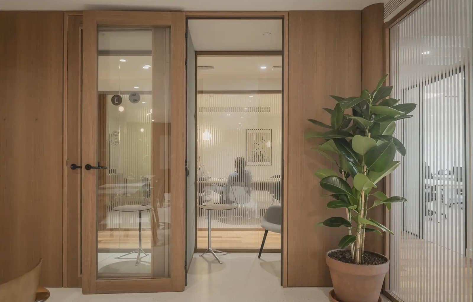 Office for rent in Madrid city with garage - € 7,348 (Ref: 9810054)