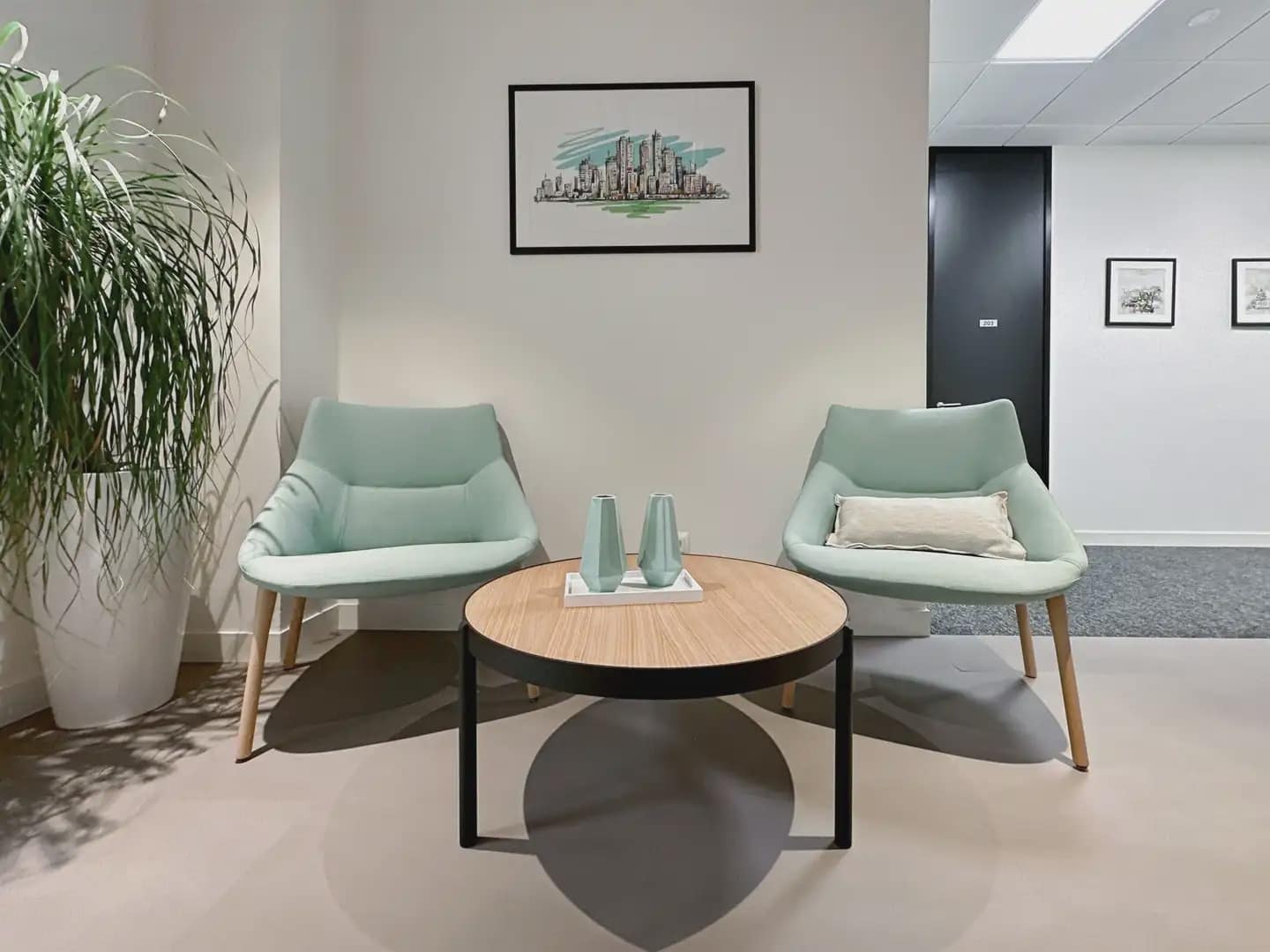 Kontor til leie i Madrid by med garasje - € 1 948 (Ref: 9810061)