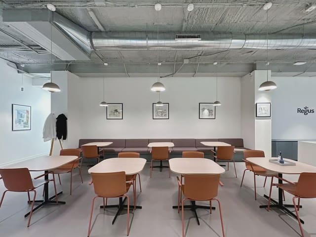 Kantoor te huur in Valverde, Madrid stad met garage - € 2.836 (Ref: 9810062)