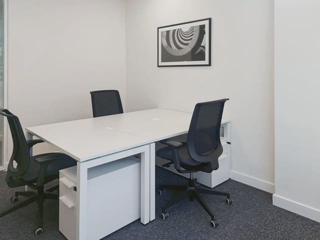 Büro zu vermieten in Tres Cantos mit Garage - 169 € (Ref: 9810068)