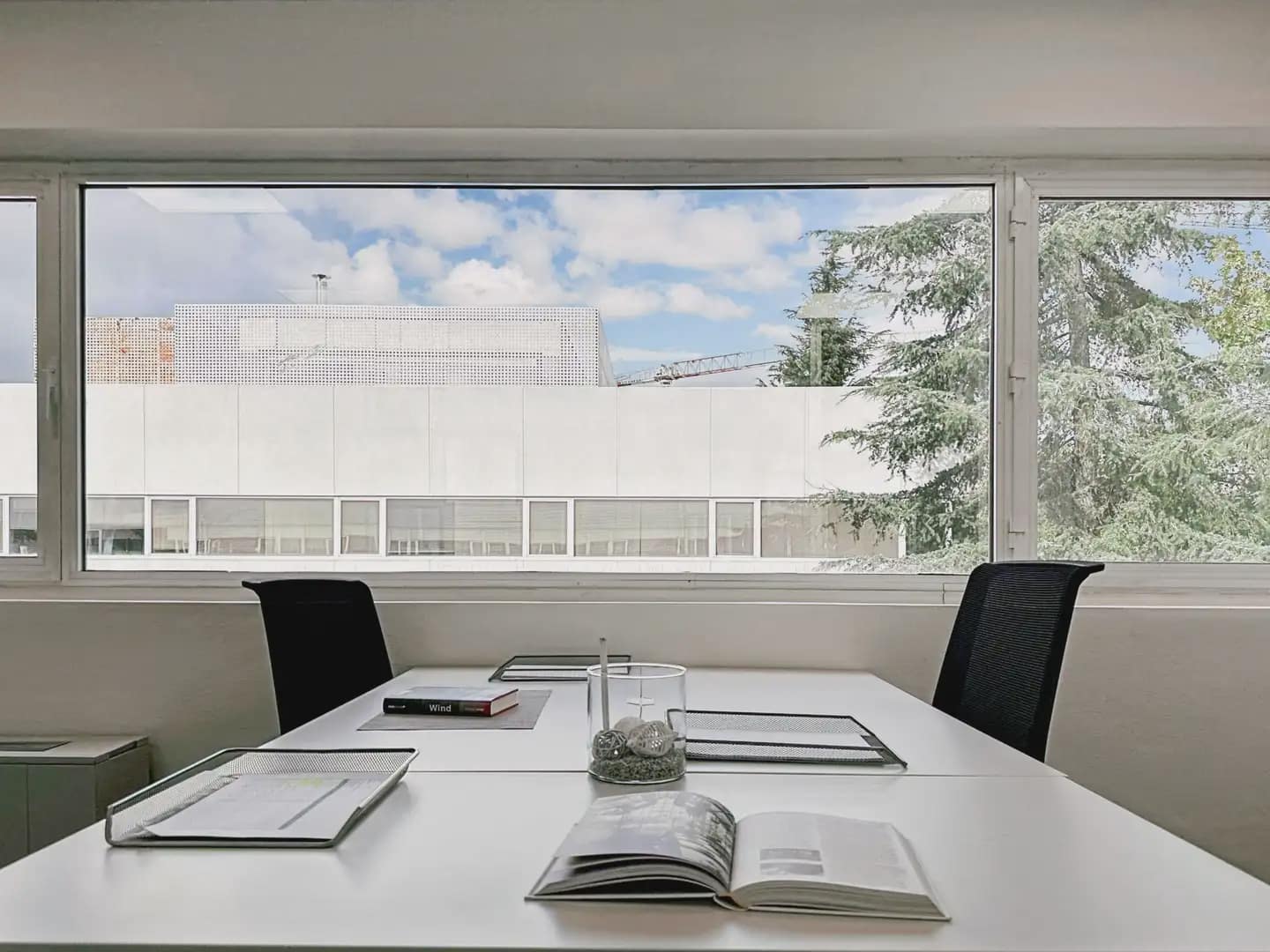 Kontor til leie i Tres Cantos med garasje - € 1 296 (Ref: 9810069)