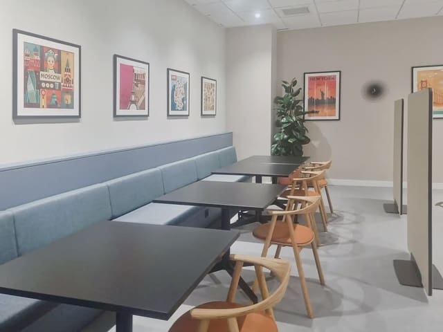 Kantoor te huur in Sant Cugat del Vallès met garage - € 918 (Ref: 9810084)