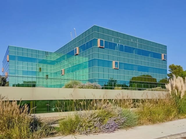 Kontor att hyra i Sant Cugat del Vallès med garage - 10 391 € (Ref: 9810086)