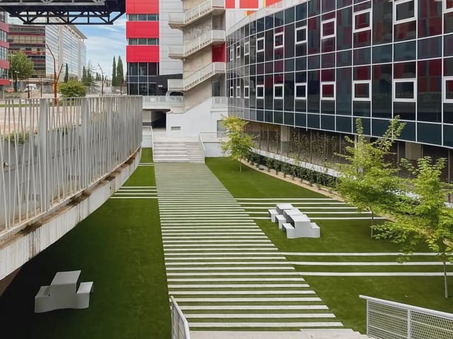 Büro zu vermieten in Rivas-Vaciamadrid mit Garage - 125 € (Ref: 9810088)