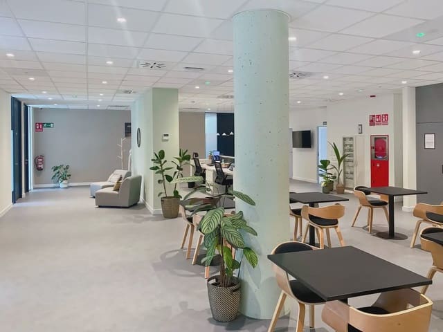 Büro zu vermieten in Rivas-Vaciamadrid mit Garage - 3.879 € (Ref: 9810093)