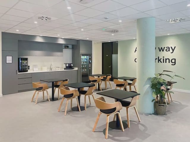 Büro zu vermieten in Rivas-Vaciamadrid mit Garage - 3.879 € (Ref: 9810093)