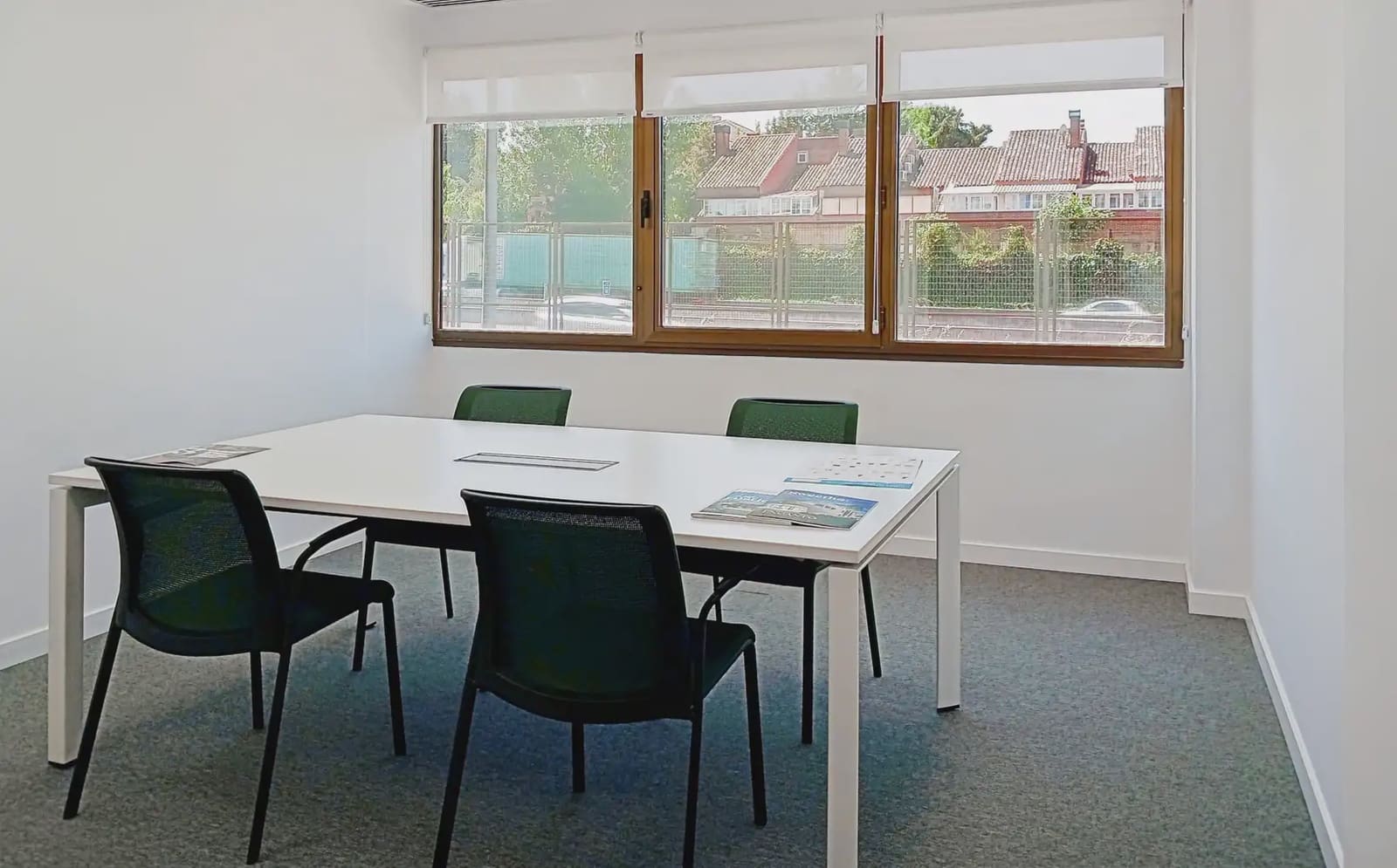 Büro zu vermieten in Madrid Stadt mit Garage - 189 € (Ref: 9810107)