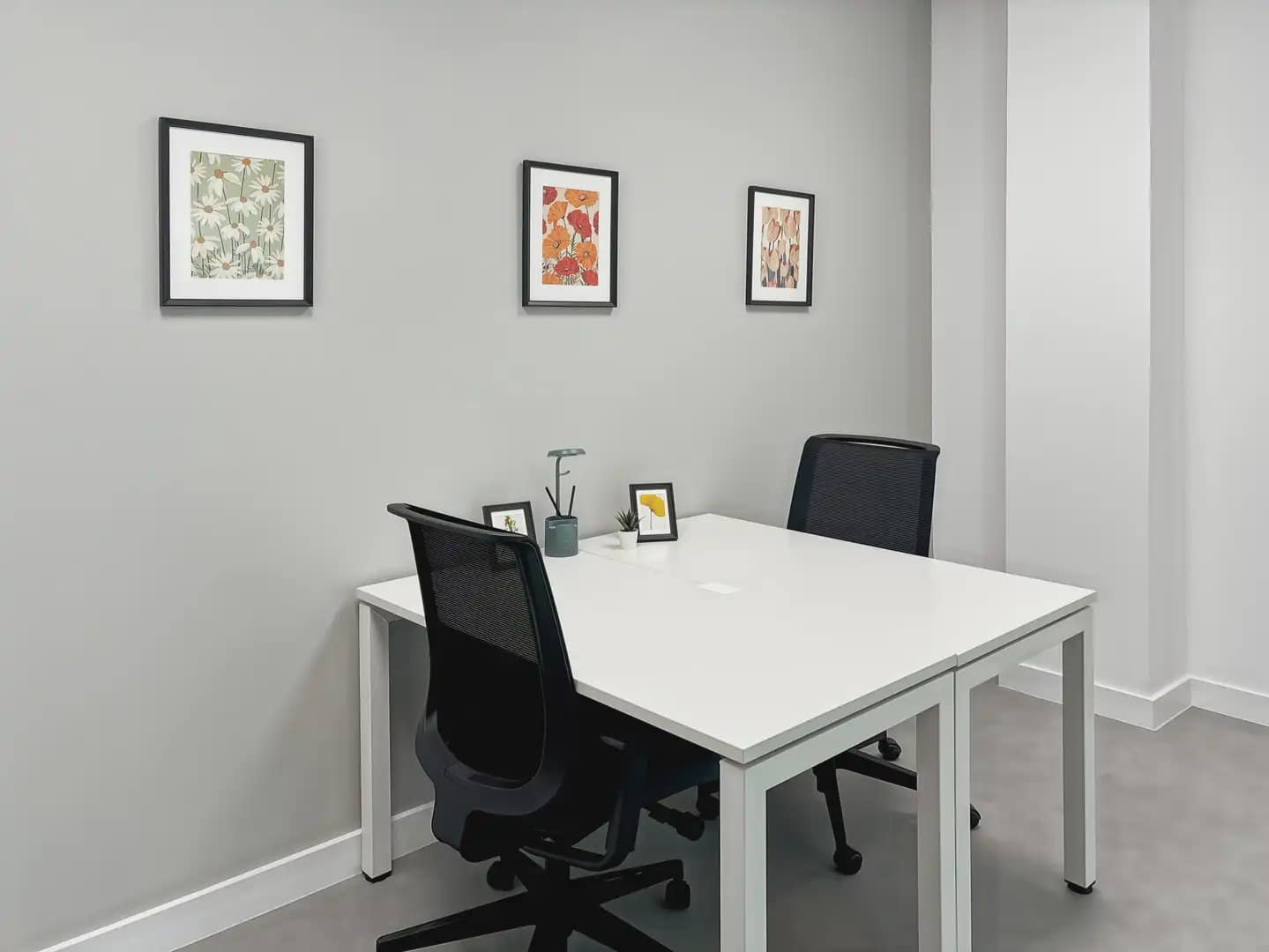 Office for rent in Camas with garage - € 1,169 (Ref: 9810123)