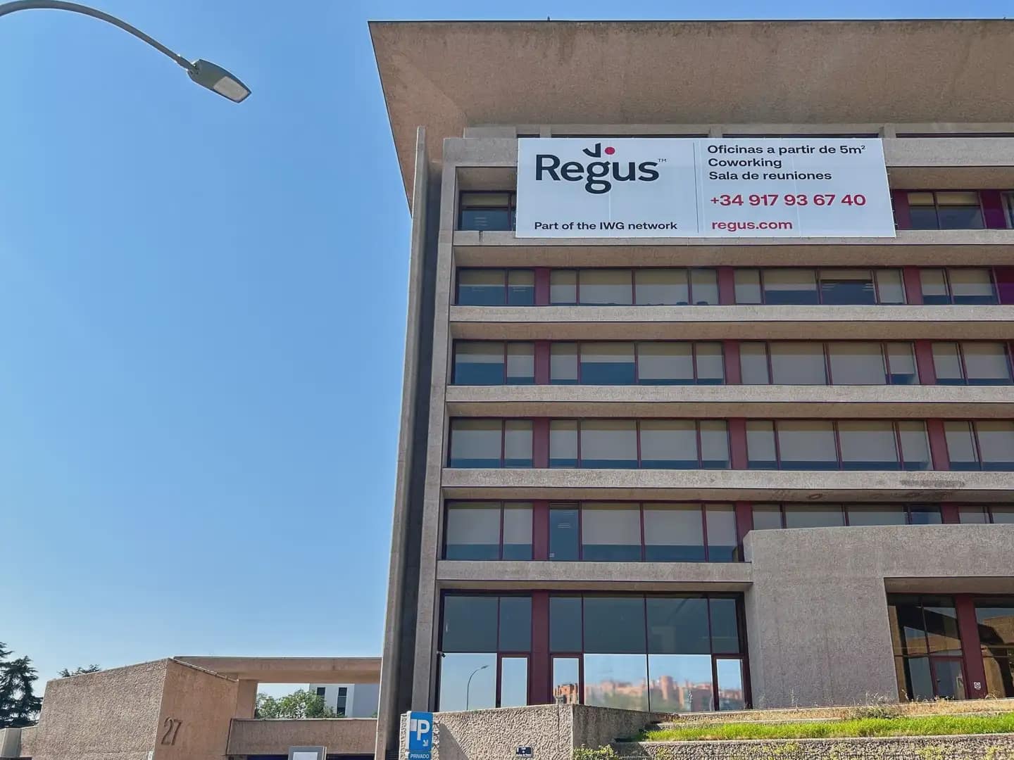 Kontor att hyra i Madrid stad med garage - 787 € (Ref: 9810135)