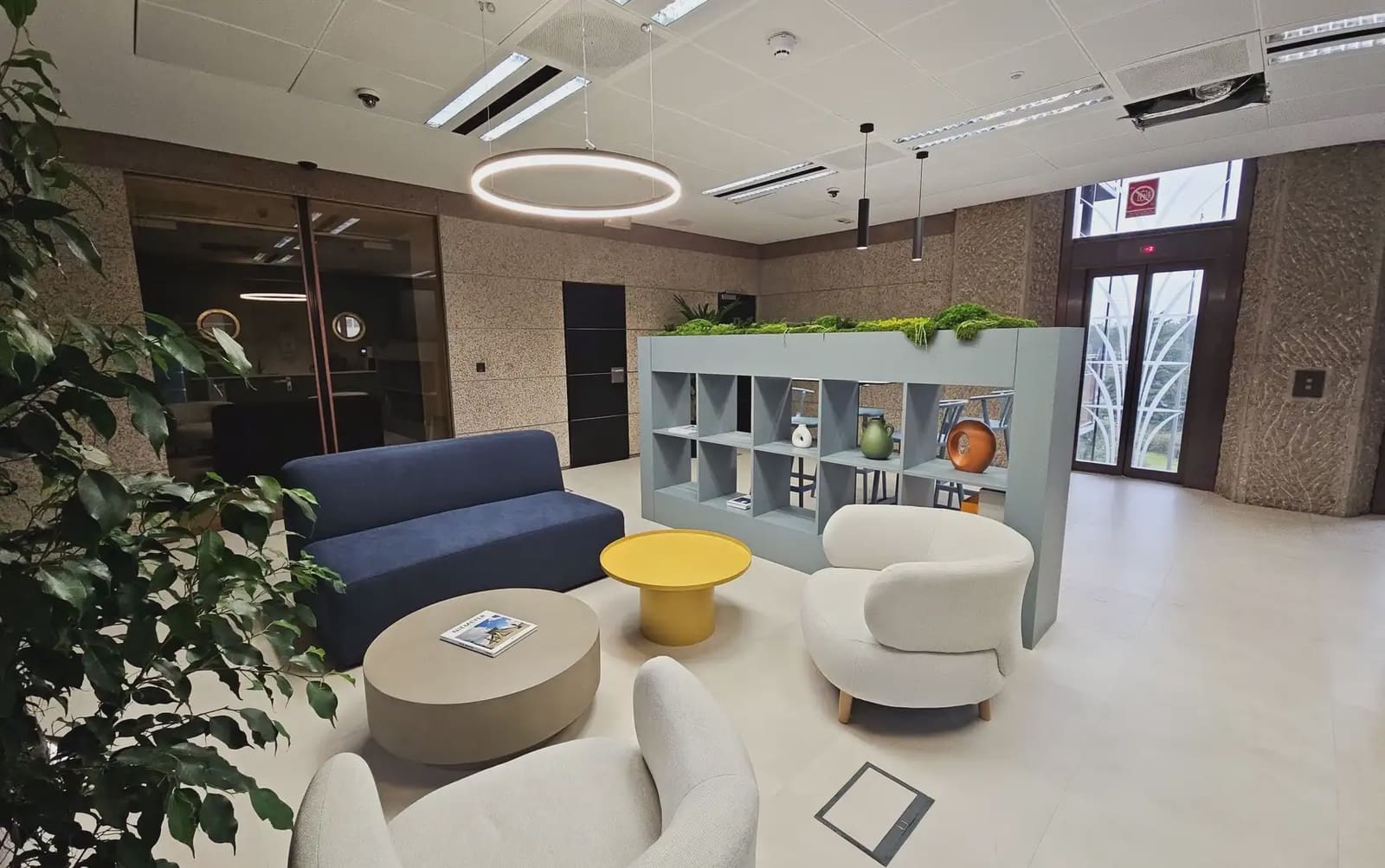 Kontor til leje i Madrid by med garage - € 829 (Ref: 9810149)