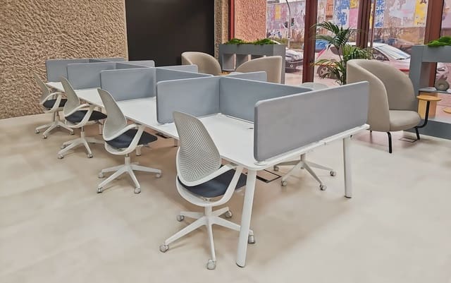 Oficina en Salvador, Madrid ciudad en alquiler con garaje - 829 € (Ref: 9810149)