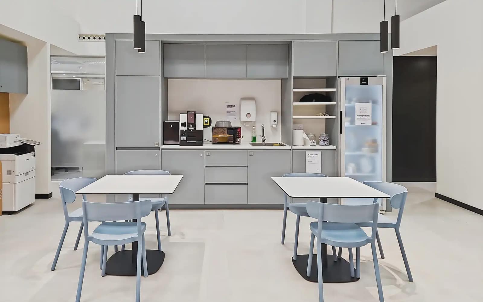 Kontor att hyra i Madrid stad med garage - 309 € (Ref: 9810150)