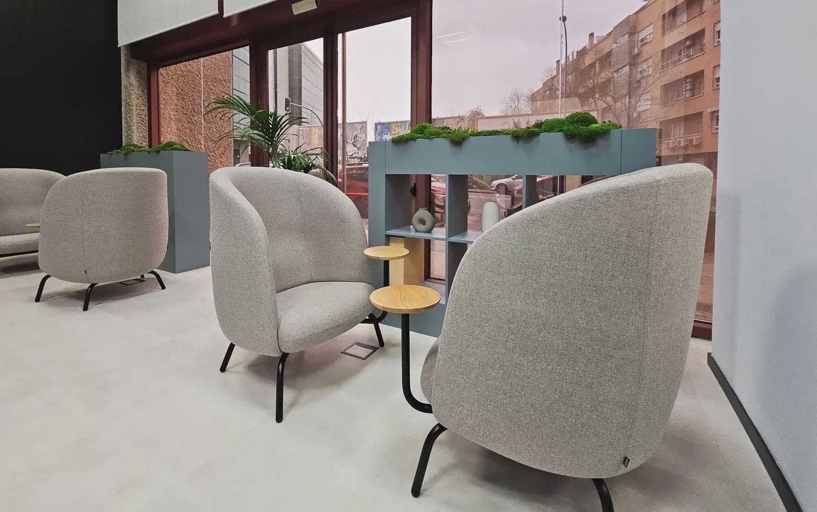 Kontor til leie i Madrid by med garasje - € 949 (Ref: 9810153)