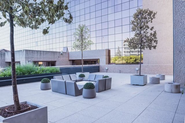 Kontor til leie i Salvador, Madrid by med garasje - € 949 (Ref: 9810153)