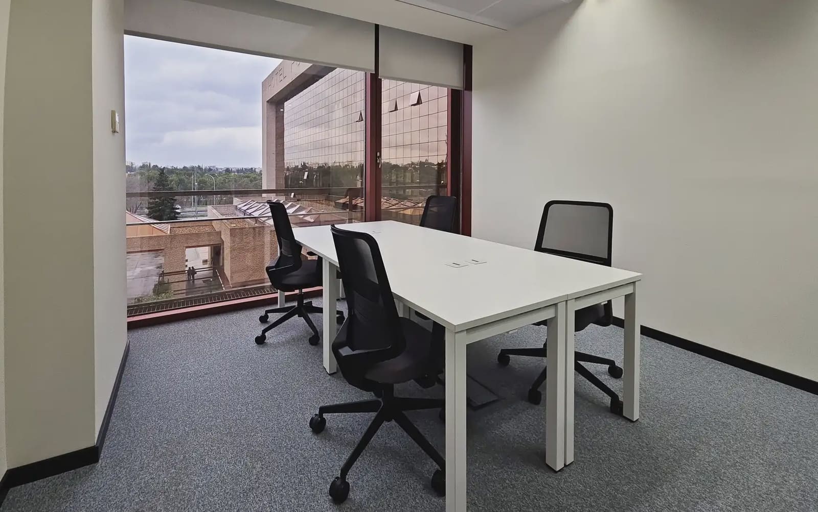 Büro zu vermieten in Madrid Stadt mit Garage - 2.866 € (Ref: 9810154)