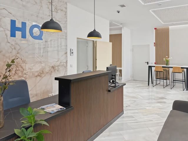 Biuro do wynajęcia w Parq Emp Alameda, Miasto Málaga z garażem - 959 € (Ref: 9810164)