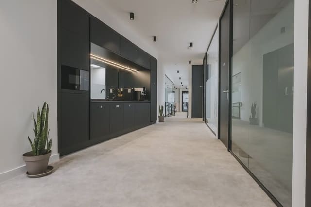 Büro zu vermieten in Guanarteme, Las Palmas de Gran Canaria mit Garage - 739 € (Ref: 9810190)