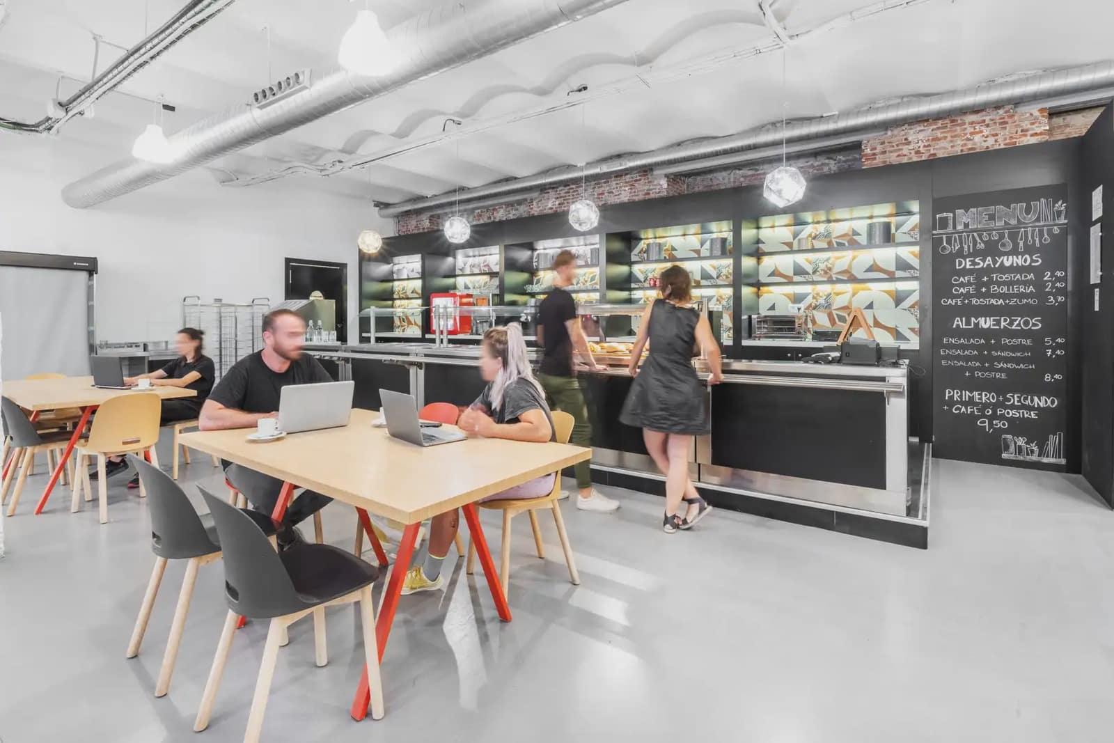 Büro zu vermieten in Madrid Stadt mit Garage - 1.298 € (Ref: 9810226)