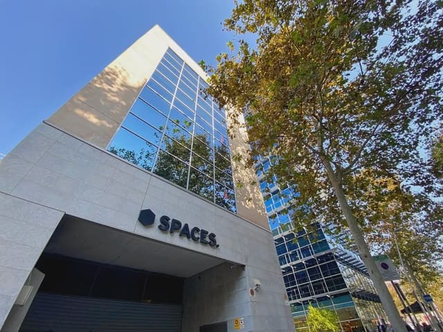 Ufficio da affittare in El Poblenou, Barcelona città con garage - 1.249 € (Rif: 9810237)