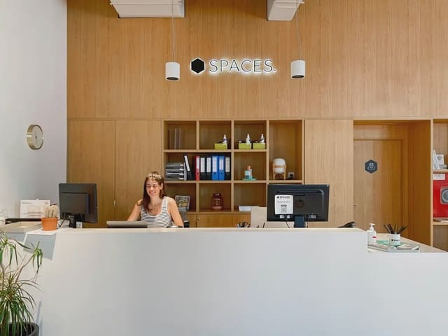 Kantoor te huur in El Poblenou, Barcelona stad met garage - € 3.827 (Ref: 9810239)