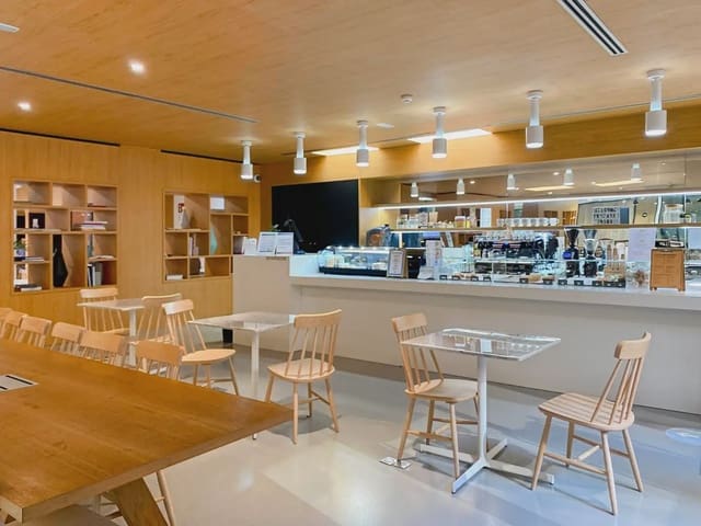 Kantoor te huur in El Poblenou, Barcelona stad met garage - € 3.827 (Ref: 9810239)