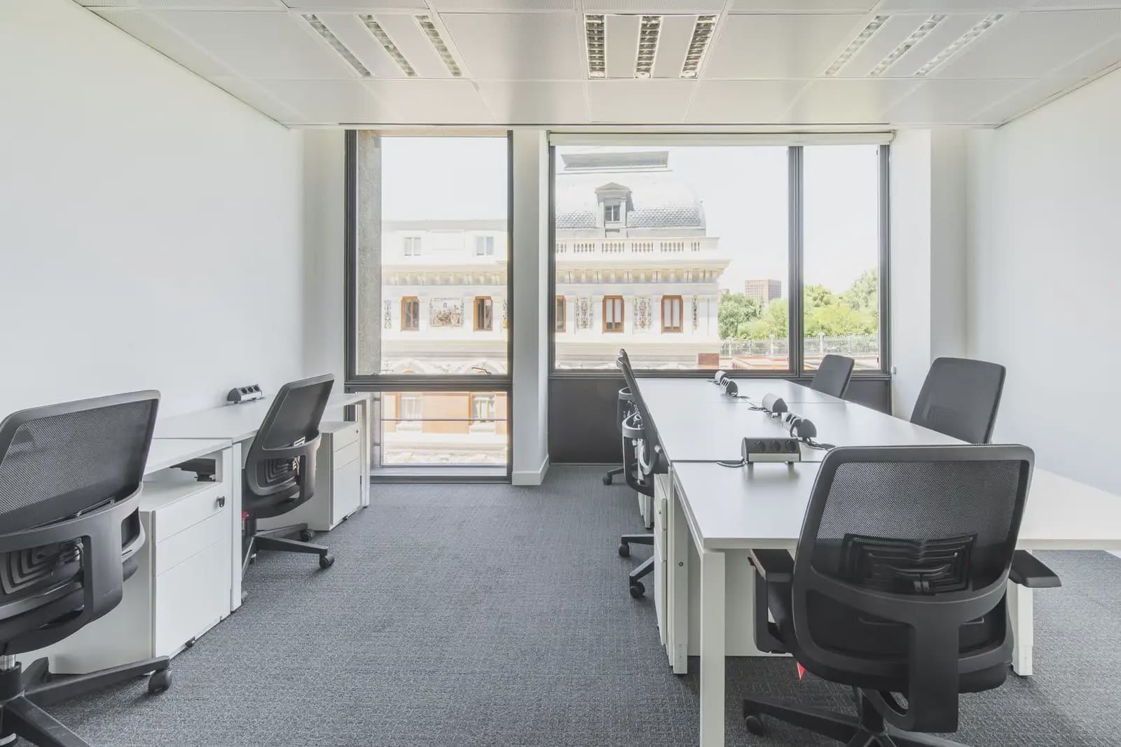 Kontor att hyra i Madrid stad med garage - 3 128 € (Ref: 9810250)