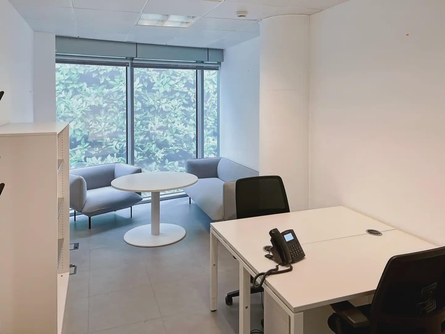 Oficina en Madrid ciudad en alquiler con garaje - 149 € (Ref: 9810251)