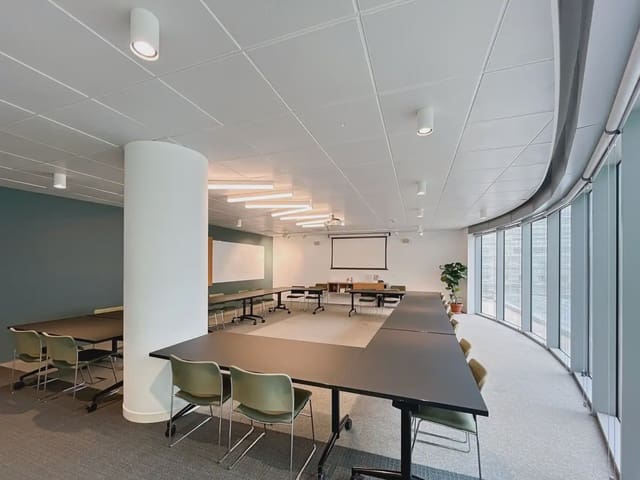 Oficina en Nueva España, Madrid ciudad en alquiler con garaje - 149 € (Ref: 9810251)