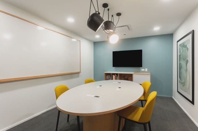 Bureau à louer à Nueva España, Madrid ville avec garage - 1 169 € (Ref: 9810260)