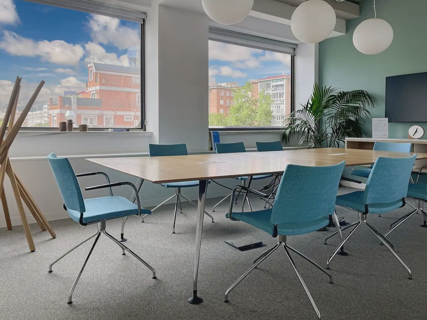 Kontor til leie i Madrid by med garasje - € 109 (Ref: 9810263)