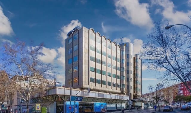 Office for rent in Prosperidad, Madrid city with garage - € 109 (Ref: 9810263)