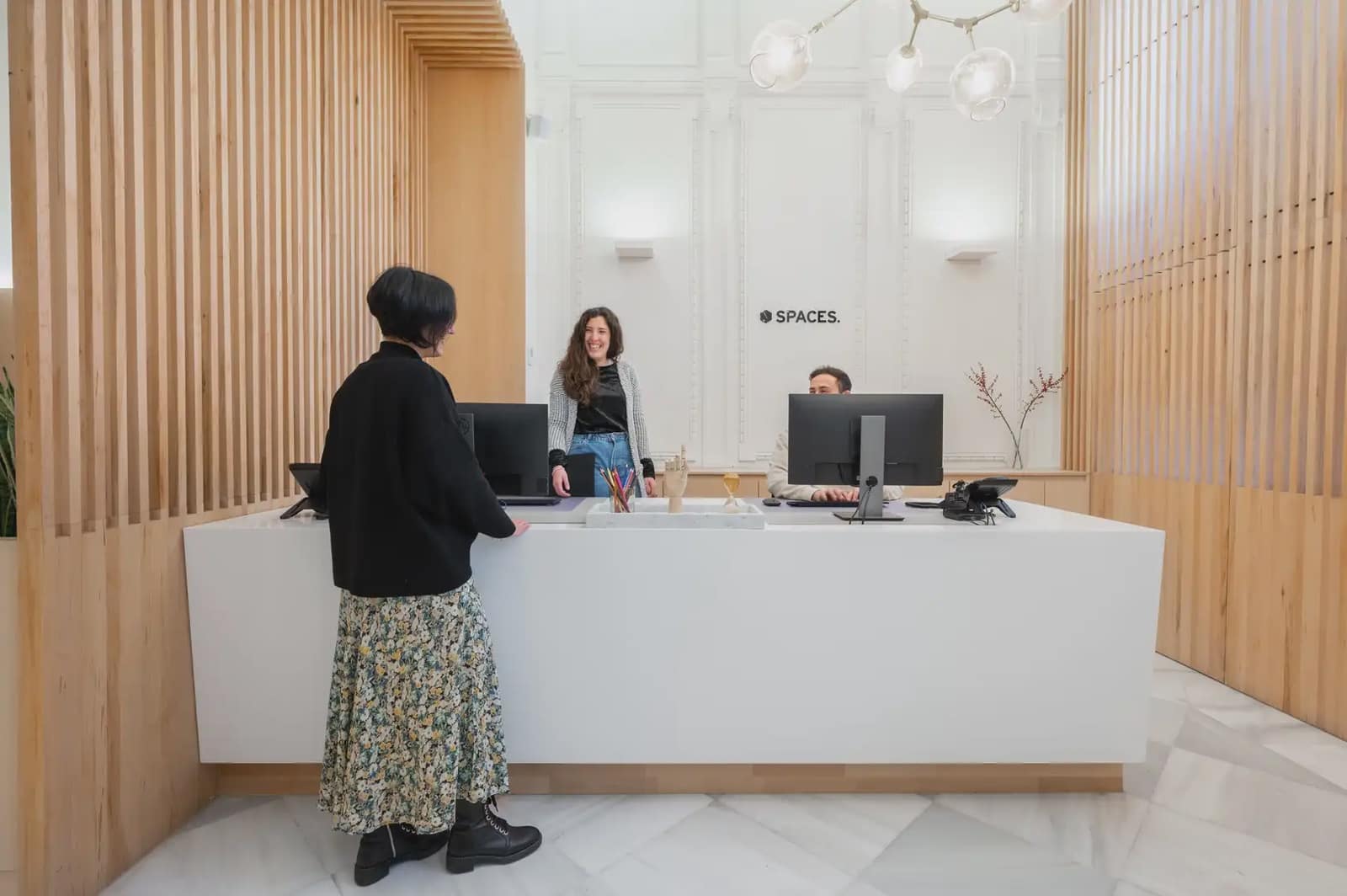 Kontor til leie i Madrid by med garasje - € 189 (Ref: 9810273)