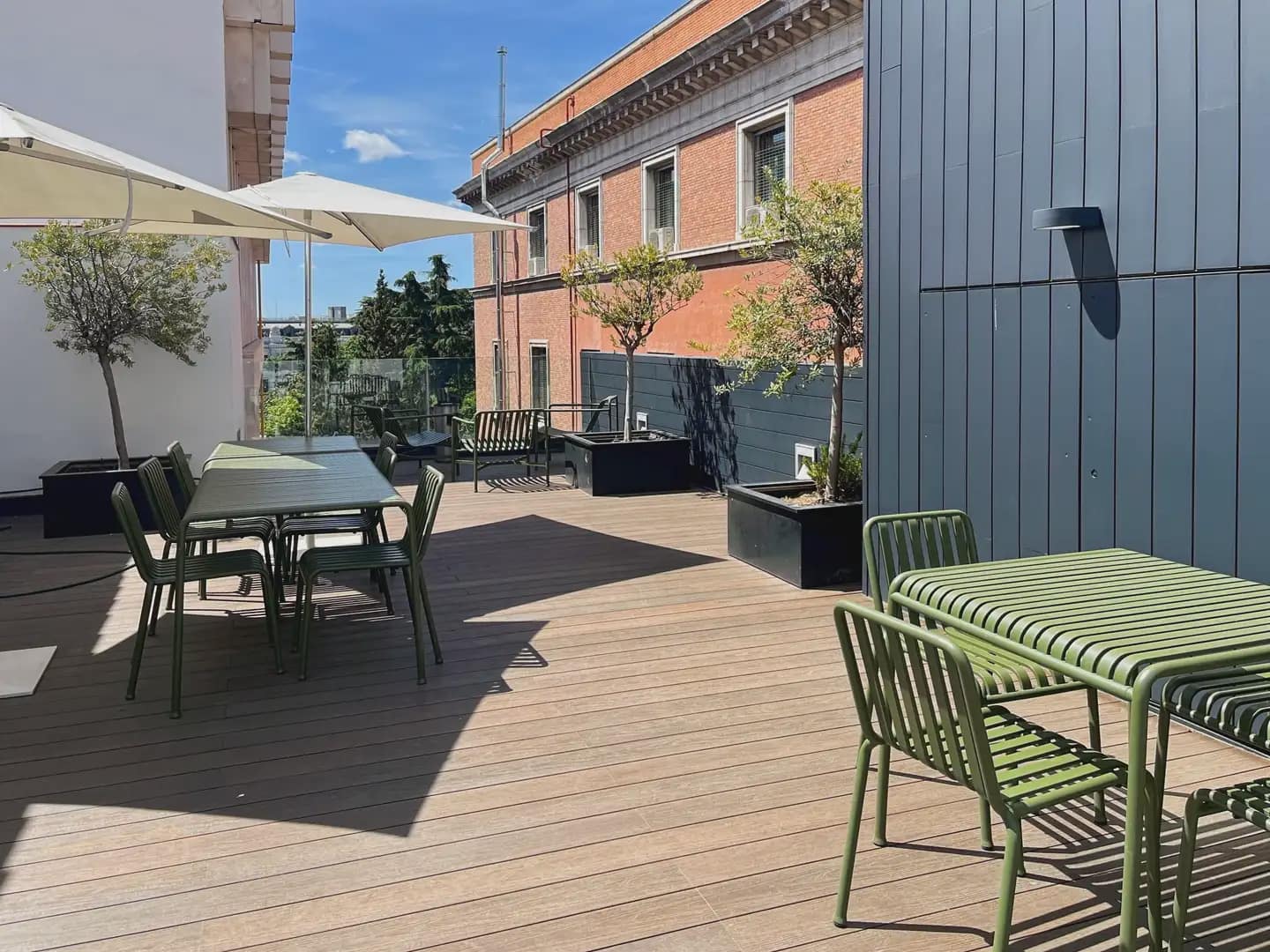 Kontor til leie i Madrid by med garasje - € 189 (Ref: 9810273)