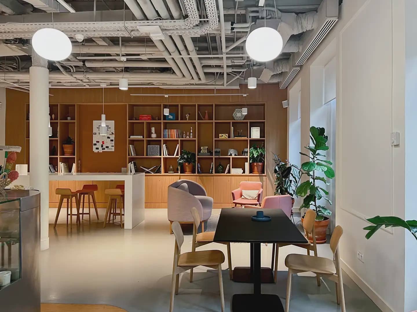 Kontor til leie i Madrid by med garasje - € 109 (Ref: 9810274)