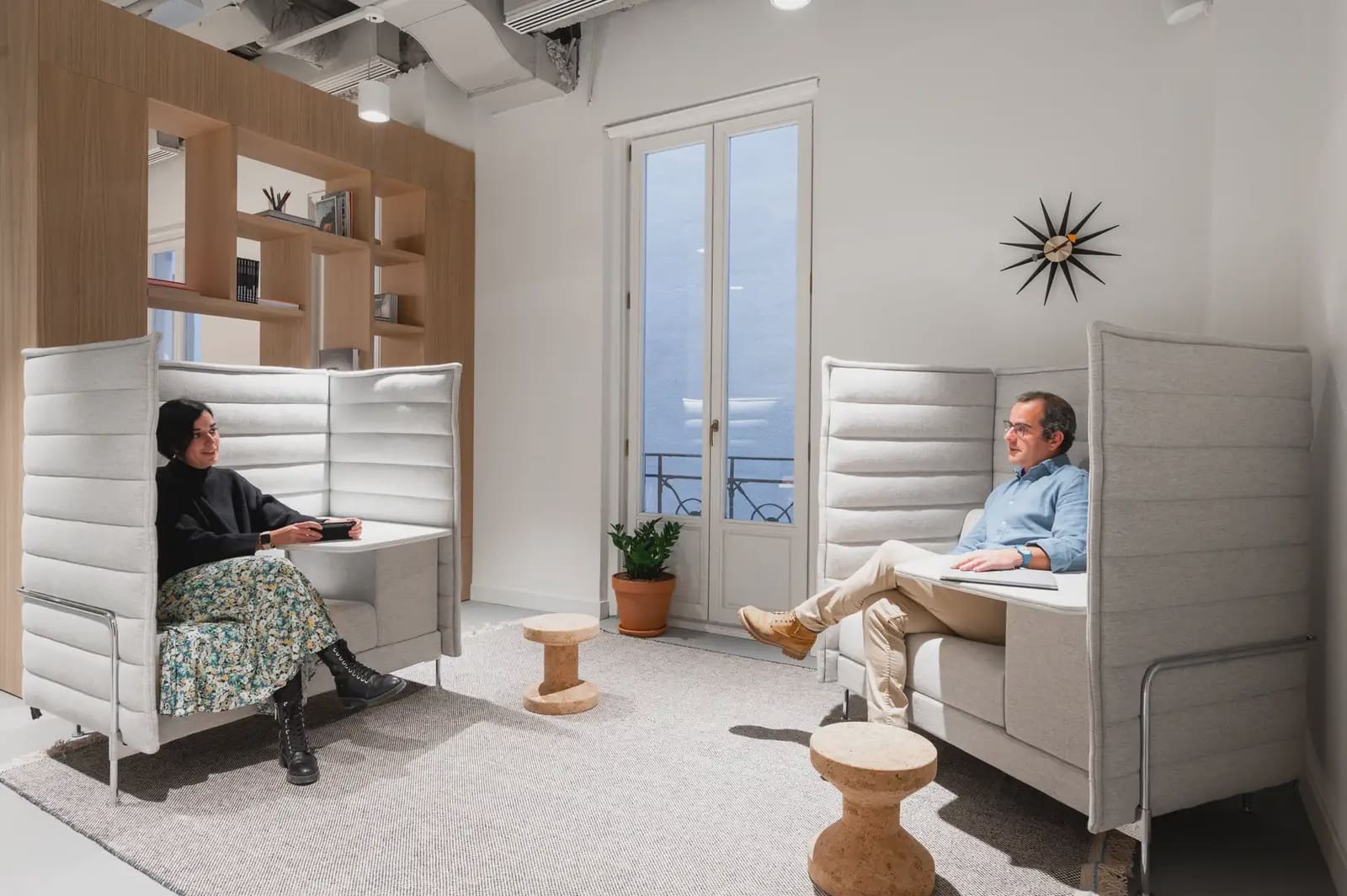 Kontor til leie i Madrid by med garasje - € 499 (Ref: 9810275)