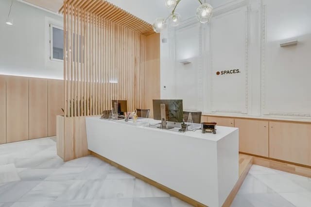 Oficina en Justicia, Madrid ciudad en alquiler con garaje - 999 € (Ref: 9810277)