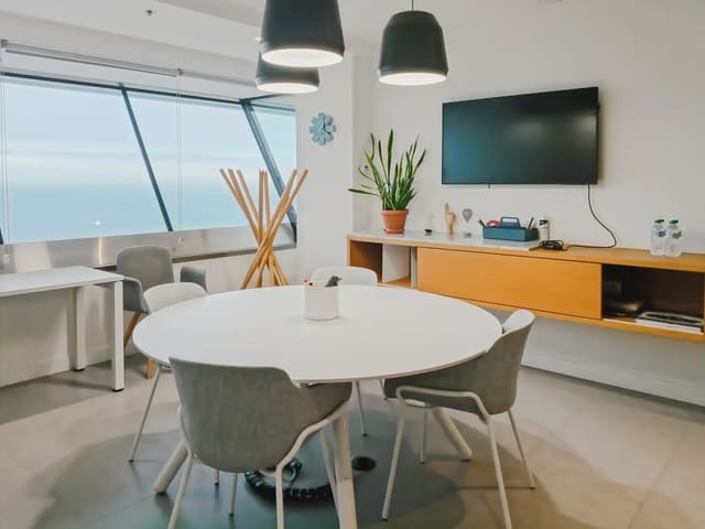 Toimisto vuokrattavana paikassa La Vila Olímpica del Poblenou, Barcelona kaupunki mukana 
autotalli - 149 € (Ref: 9810282)