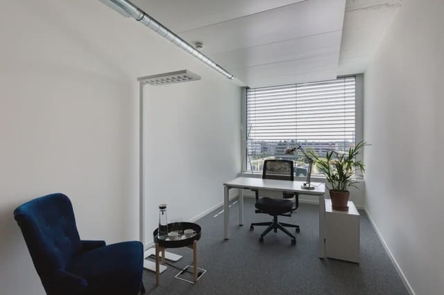 Kantoor te huur in Palos de Moguer, Madrid stad met garage - € 939 (Ref: 9810287)