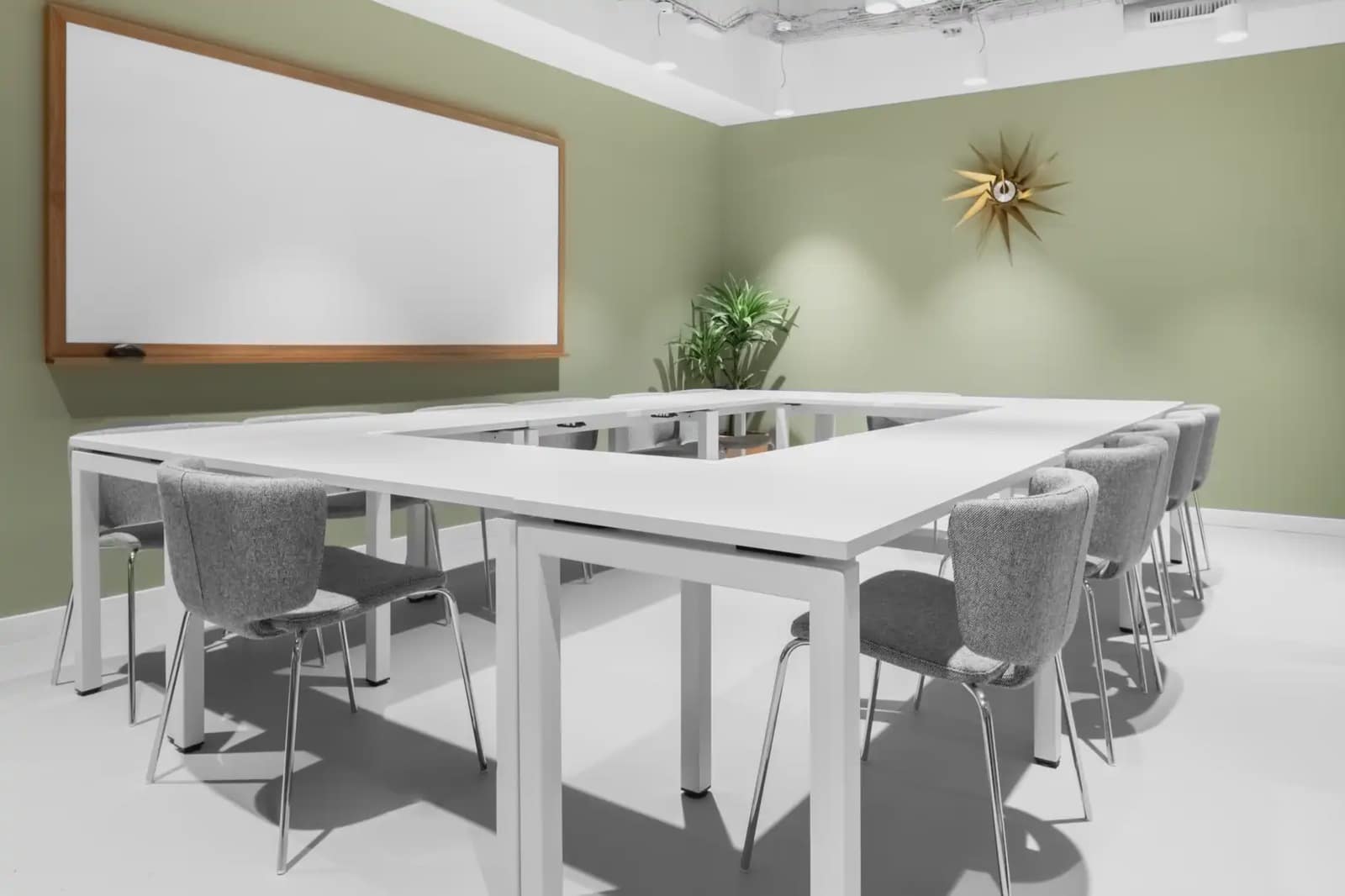 Office for rent in Bilbao with garage - € 109 (Ref: 9810298)