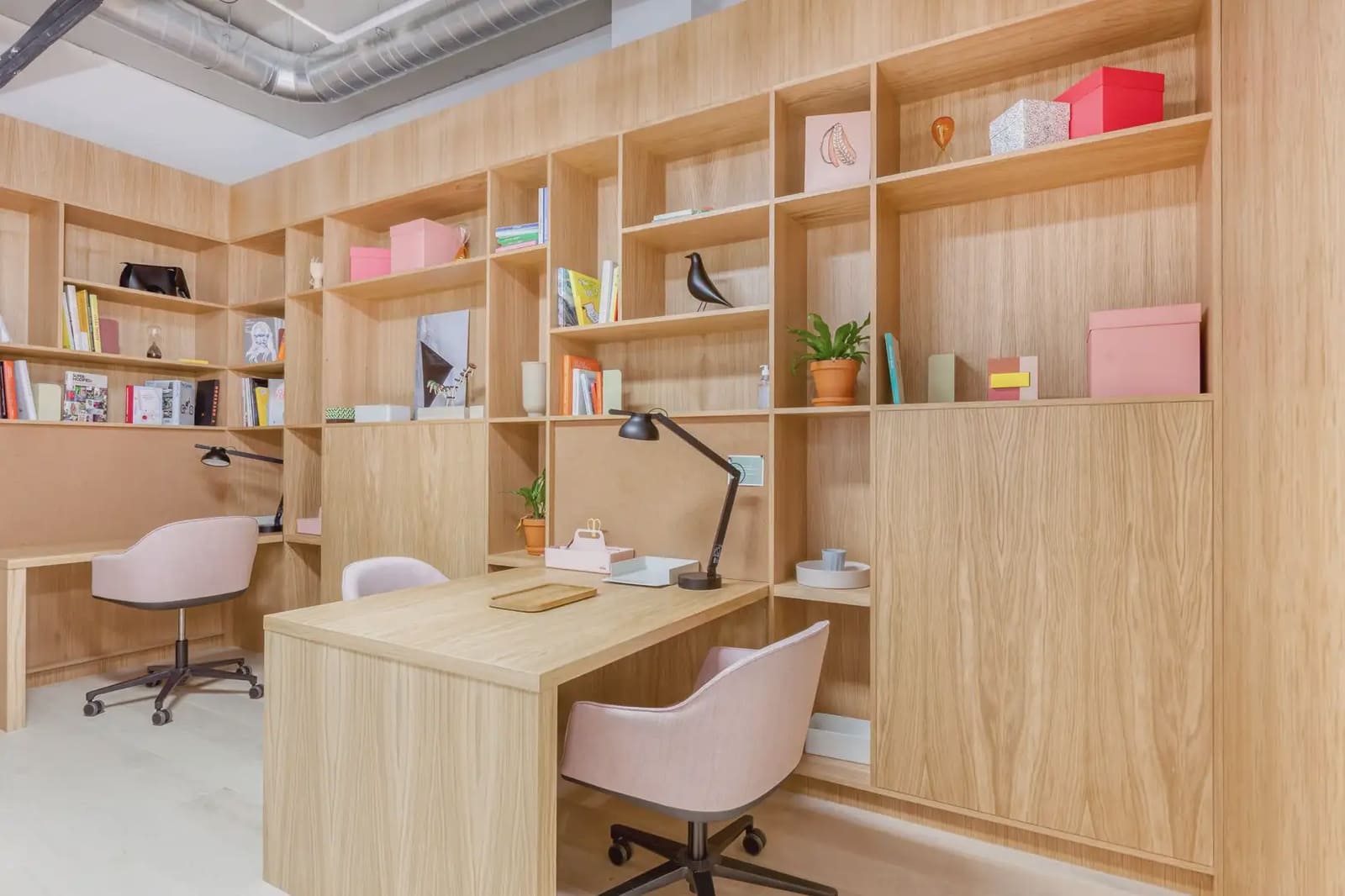 Kontor til leie i Madrid by med garasje - € 4 557 (Ref: 9810302)