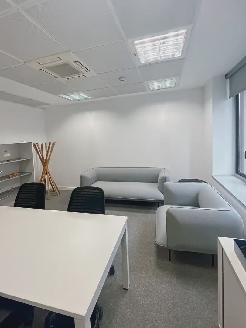 Biuro do wynajęcia w Bilbao z garażem - 459 € (Ref: 9810305)