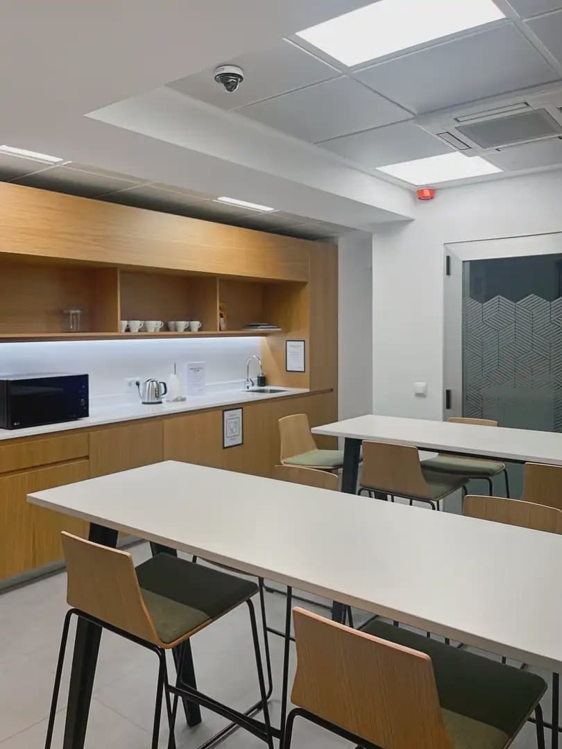 Kontor til leie i Bilbao med garasje - € 1 158 (Ref: 9810308)