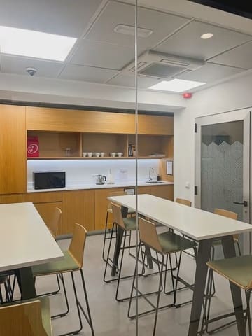 Kontor att hyra i Bilbao med garage - 2 419 € (Ref: 9810313)