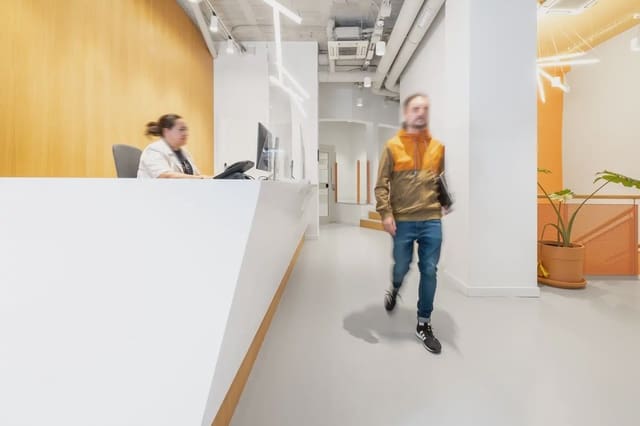 Kontor att hyra i Bilbao med garage - 2 419 € (Ref: 9810313)