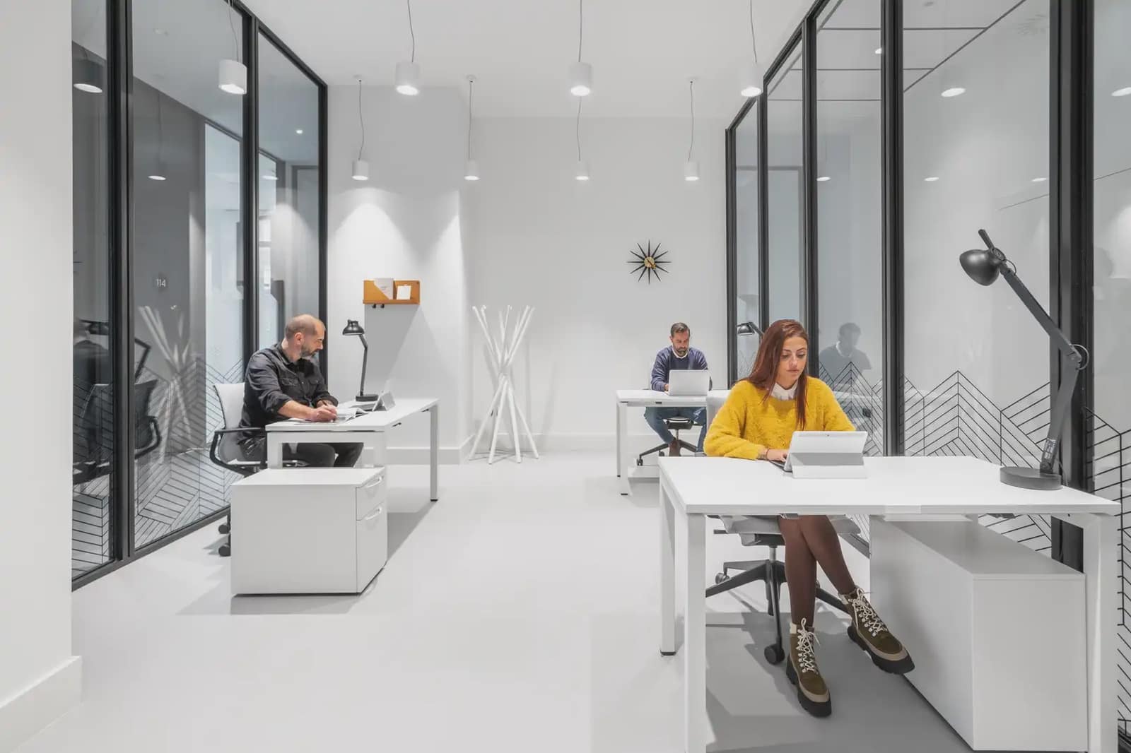 Bureau à louer à Gijon avec garage - 129 € (Ref: 9810314)