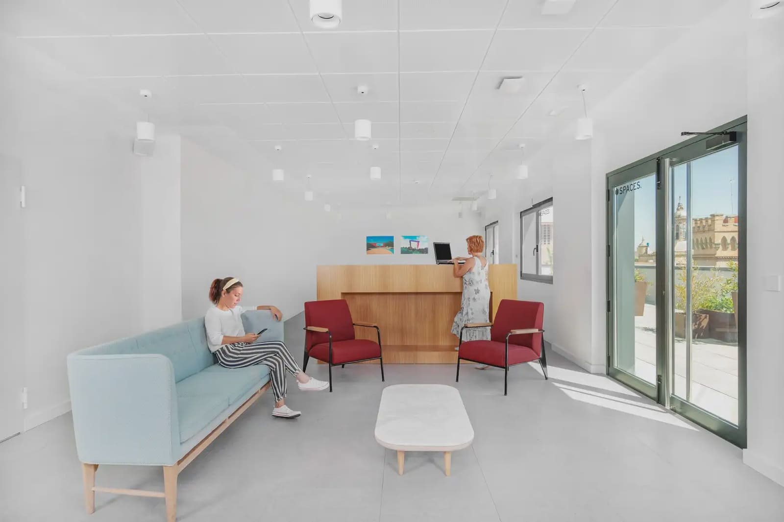 Kontor til leje i Sevilla by med garage - € 109 (Ref: 9810323)